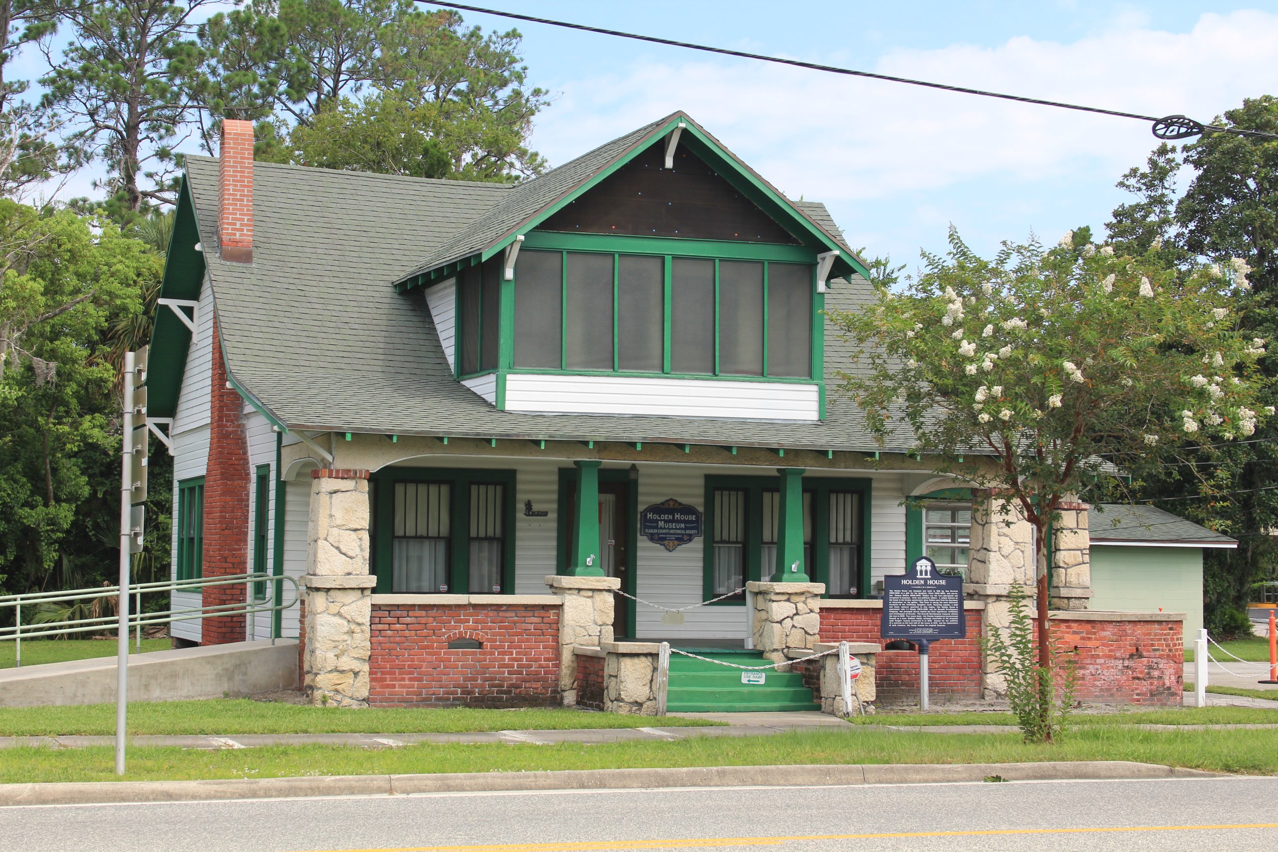 A southwest view of the Holden House in Bunnell, Florida.