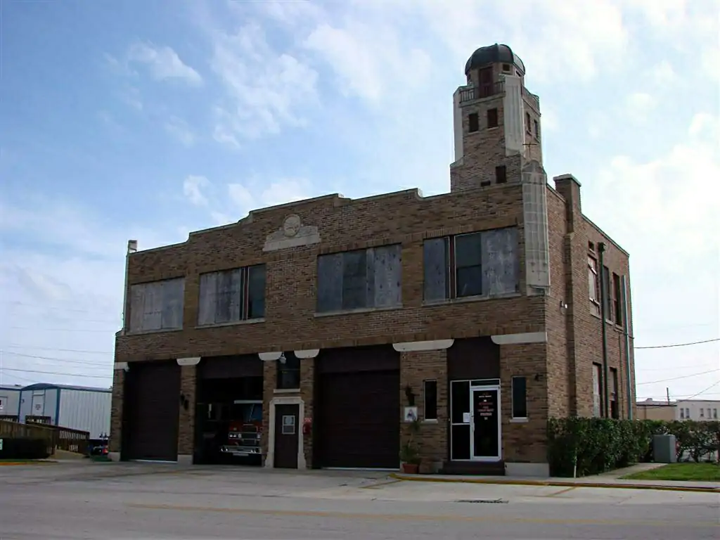 Central Station, Sebring fire station, Sebring, Florida. March 3, 2007.