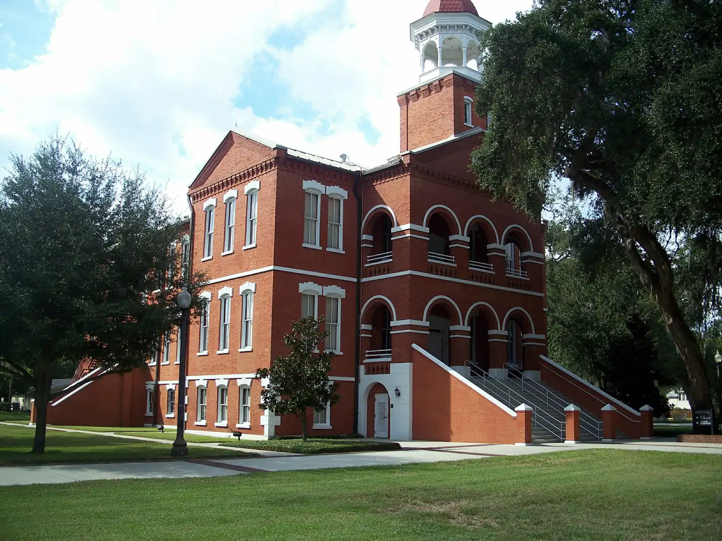 Kissimmee: Osceola County Courthouse (Florida)