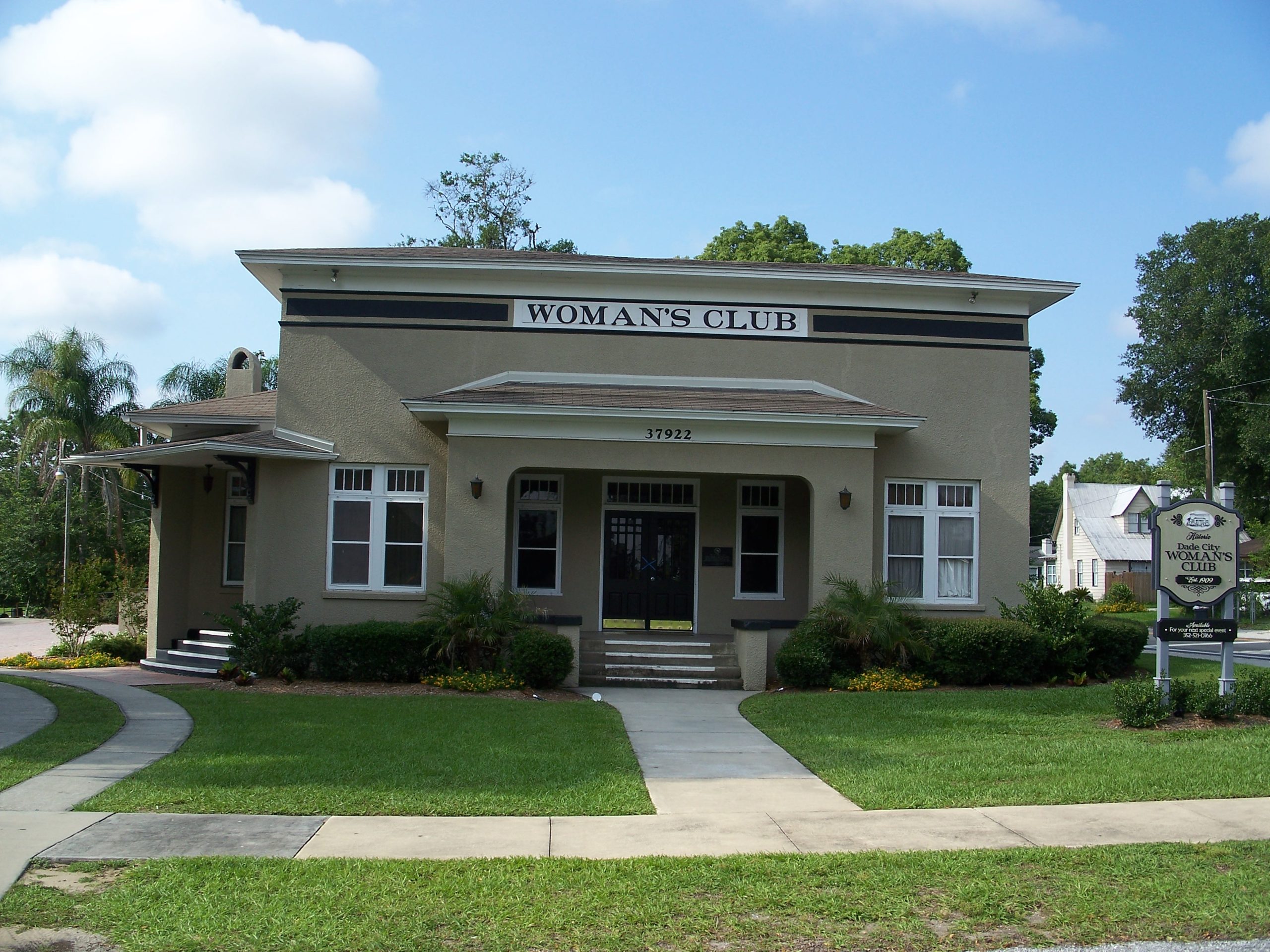 Dade City Woman's Club, in Dade City, Florida